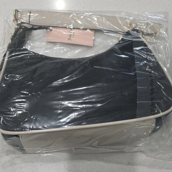 Juicy Couture Liquorice Shoulder Bag - Picture 11 of 13